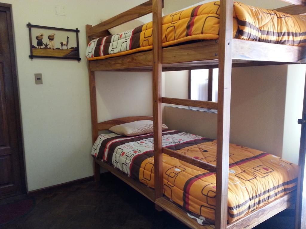 Villa Oropeza Hostel スクレ 部屋 写真