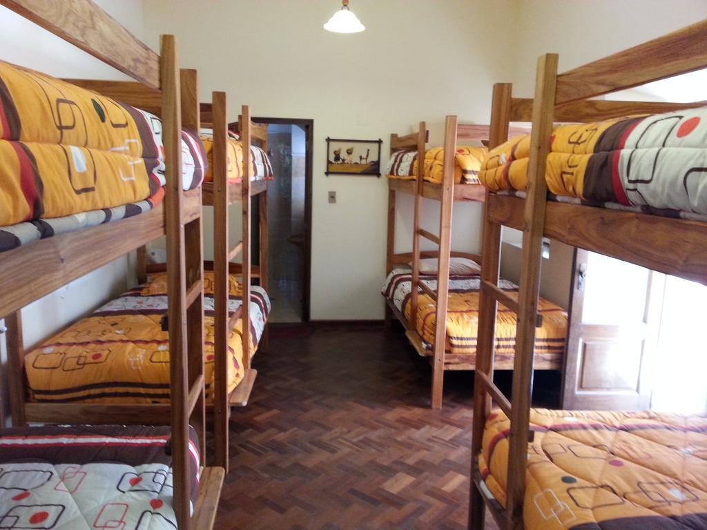 Villa Oropeza Hostel スクレ 部屋 写真